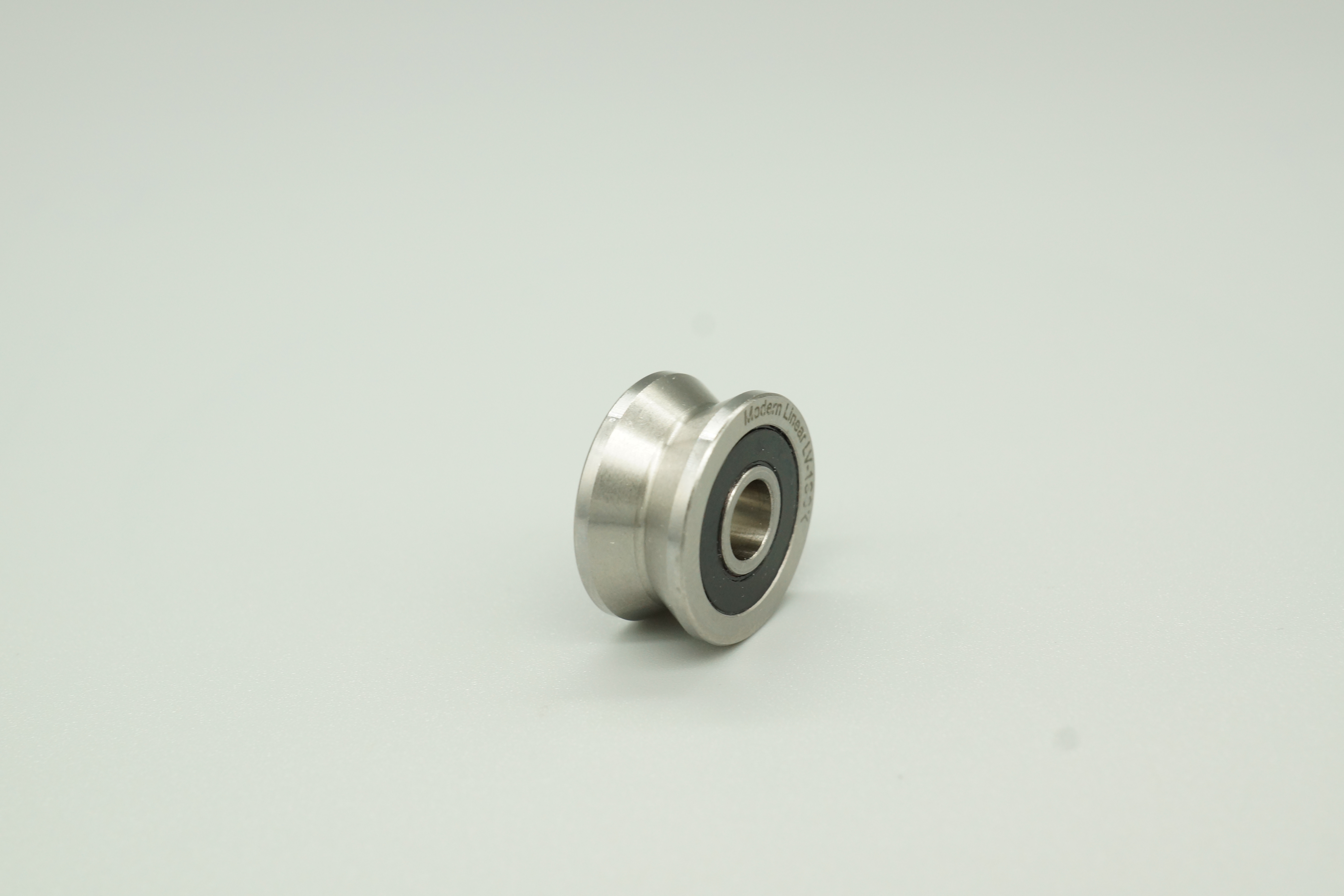 Representative V-groove roller and outer-profile inspection reference